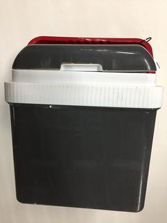 Koolatron 12V Thermoelectric Cooler 15"x18".