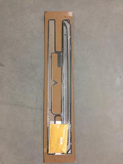 GMC Sierra Upper Grill Screen 2016-2018.