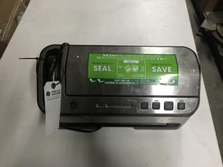 Foodsaver c/w Extra Bags.