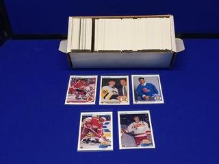 1990-1991 Upper Deck Hockey Cards Set. Approximately (550) Cards. Featuring Pavel Bure Young Guns Rookie Card, Sergie Federov Rookie Card, Jaromir Jagr.