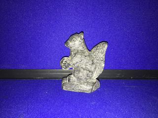 Squirrel Figurine, 3-1/2".