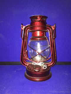 Kerosene Lantern, 9-1/2".