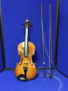 Corelli Violin In Case, Hair Broken On Bow.