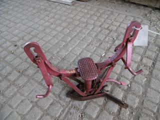 Hydraulic Step Jack.