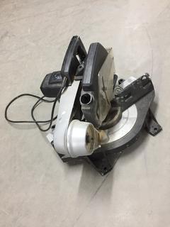 Black & Decker 8" Mitre Saw.