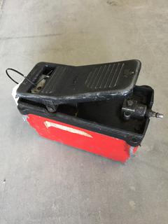 Hydraulic Pump (Working Pressure 90 - 175 PSI.