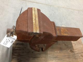 No.6 Bench Vise.