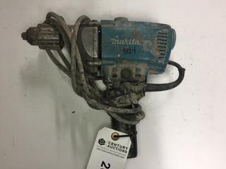 Makita 6013BR 1/2" Drill.