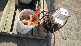 Lincoln Hydraulic Grease Gun w/ 20L Pail of Grease, Pail of Crane Hooks & Stakes.