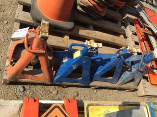 (2) Sets of (2) 5 Ton Jack Stands.
