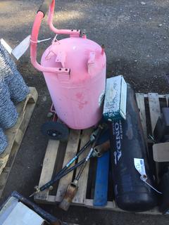 DRC Dual Regualted Control Air Tank, Torches & Propane Tank.