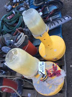 (2) Yellow 7 Amp 120 V Construction Lights 400 Watt.