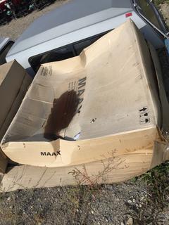 Maax Fiberglass Shower & Bathtub Wall. *Slight Damage to Top*