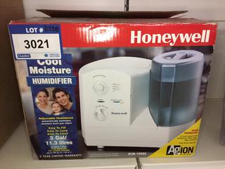 Honeywell Cool Moisture 3 Gallon/11.3L Humidifier.