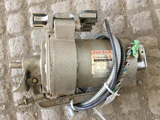 Benz 110/115 V, 3.6/3.5 Amp 1/3 Hp Clutch Motor.