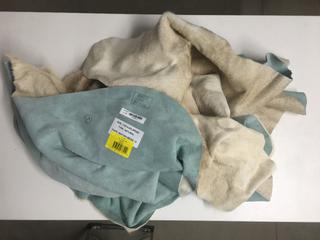 Cowhide in Light Natural Skin, 5'x 6'6".