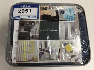 Madison Park King Size Carmella Duvet Cover Set, Blue.