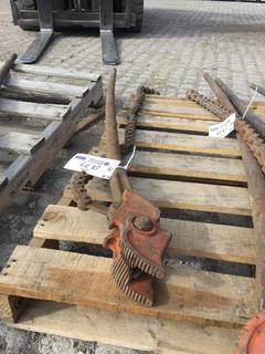 Vulcan Superior Chain Wrench No. 4. 1 1/2" - 8".