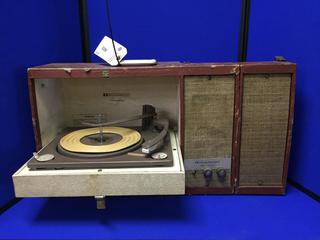 Antique Royalmont Stereophonic Portable Record Player. Model # 1507 F.