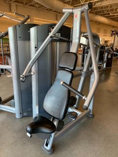 Life Fitness Signature Series Model FZCP Chest Press Station, Handles Leaking Oil. S/N FZCP1208056