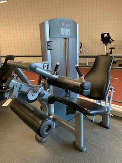 Life Fitness Signature Series Model FZSLC Seated Leg Curl Station. S/N FZSLC1208056