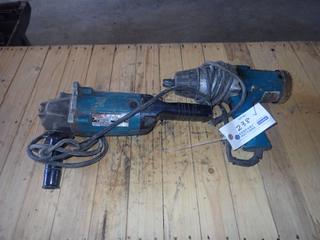 Makita 6906 115V 3/4in Impact C/w Makita 9607NB 115V 180mm Grinder