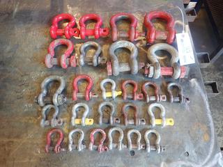 Qty Of Assorted Size Shackles