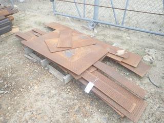 Qty Of Assorted Pieces Of Steel Plate