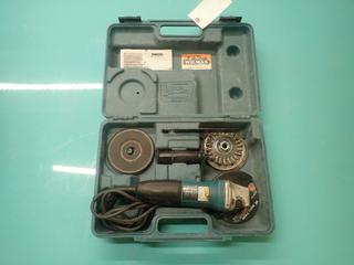 Makita GA5030 120V 5in Angle Grinder C/w Qty Of Assorted Discs