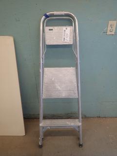 2ft Aluminum Step Stool