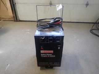 Motomaster Model 141-271-901 50/30/2/225Amp 6/12V Battery Charger. SN D972935