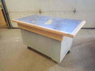 4ft X 2ft X 27in Portable Work Bench