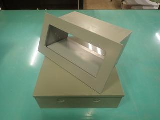 (1) Aluminum Mail Drop C/w  (1) Schlage PS902 Class 2 Power Supply *Unused*