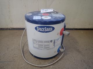 Space Saver 1500W 23L 120V Hot Water Tank. SN S1102-J700065