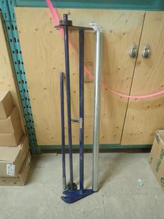 Uline Roll Dispenser