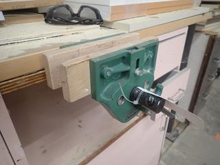 General International Vise *Note: Buyer Responsible For Dismantle*