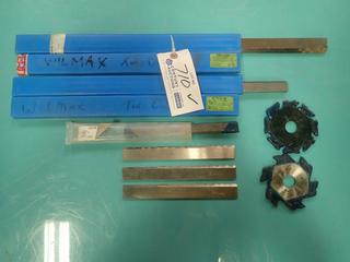 (2) 20 X 1 X 1/8 HSS Single Key Planer Blades C/w (2) 8 X 1 X 1/8 HSS Single Key Planer Blades And (2) 4 X 5/32 X 7/8 HSS Joiner Blades