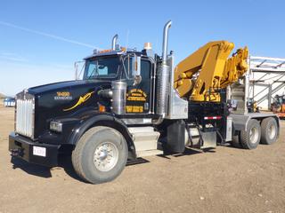 2004 Kenworth T800 T/A Crane Truck c/w CAT C15, 475 HP, RTLO18918B Transmission, Showing 423,441 Kms, 7,473 Hours, DS463P Rears, 1995 EFFER 62NE7S 20 Tonne Knuckle Boom Crane w/ 4 Out Riggers, SN 5E22889, Walking Deck, (2) Aluminum Headache Racks, Air Slide 5th w/ Lowboy Ramps, Double Lock Ups, 284 In. W/B, Front Tires at 70%, Rear Tires at 85%, CVIP 10/2021, VIN 1NKDLB0X04J974772