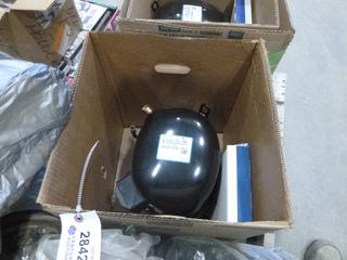 Unused Copeland HVAC AC Compressor, Model CS16K6E-9455-256 c/w Accessories, SN 16ACF420M (J22)