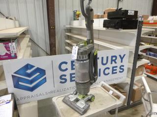 Hoover Air Pro Upright Vacuum