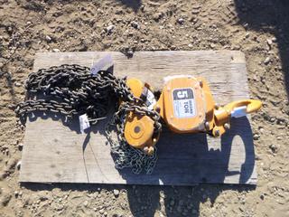 (1) Magnum 5 Ton Chain Hoist
