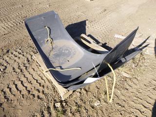 (4) Plastic Fenders, Assorted Lengths *Note: No Hardware*