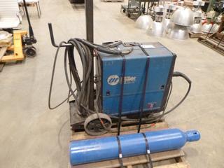 Miller Millermatic 251 Wire Welder w/ Cables, Gas Cylinder Argon, SN LE205135