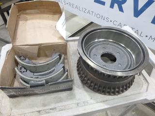 Unused Rear Brake Drums and Pads for 2001 Oldsmobile Silhouette (C-2)