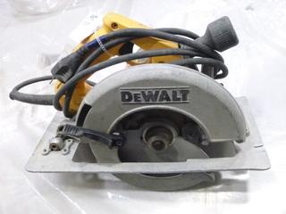 Dewalt 7 1/4 In. Circular Saw, Model DW364, 120V, 15A