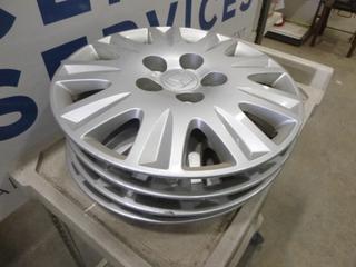 Honda 5 Bolt Hubcaps for 15 In. Wheels (F-2)