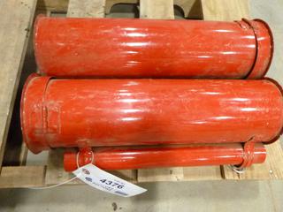 (2) Signal Flare Holder (O31)
