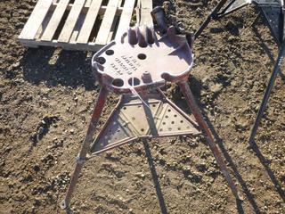 (1) Rigid Tri Stand 1/8 In. to 6 In. Pipe Stand