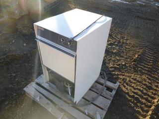 Ice-O-Matic Icemaker, Model 593513B