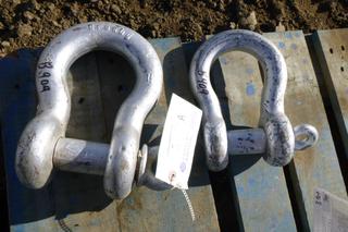 (2) 1 1/2 In. Shackles, 7T